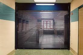 Puerta Enrollable Metalica Perforada Cornell ESD10 Screengard