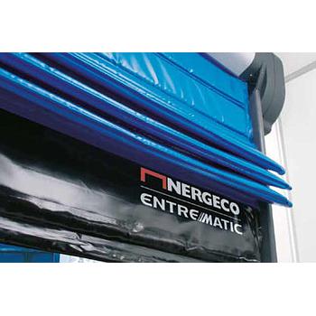 Puerta Enrollable Marca Nergeco C-Freezer 5 Con Triple Cortina de Lona de PVC